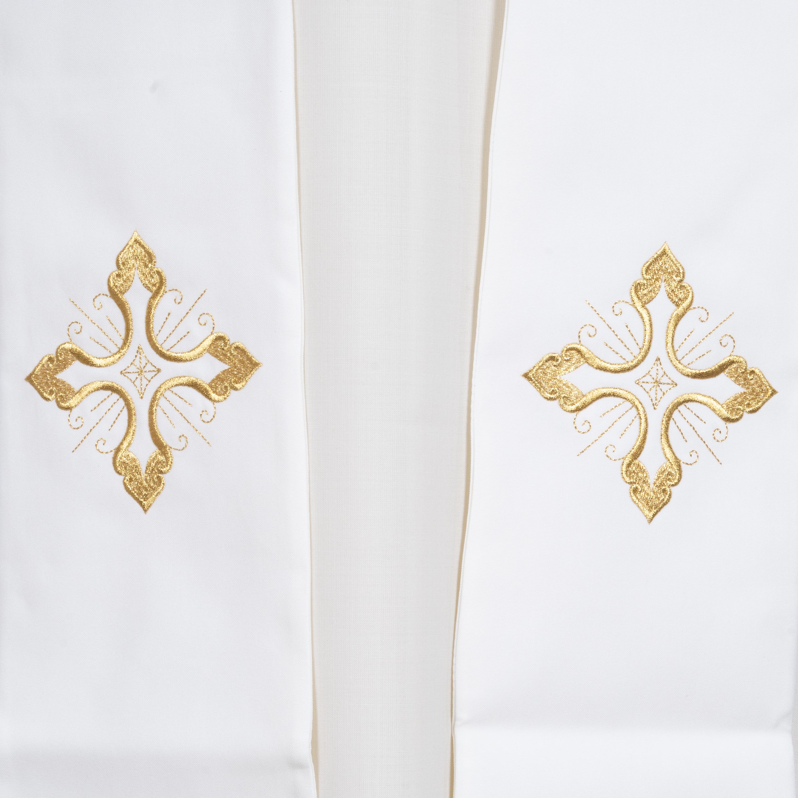 Stola per Sacerdote  Ricamo Croce Rifinitura Oro (Colori Liturgici Disponibili)