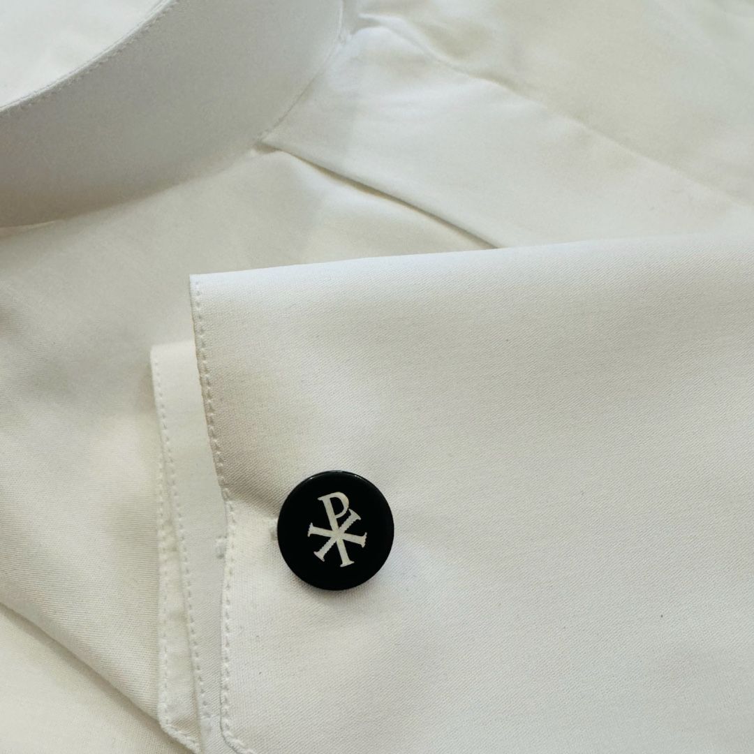 Gemelli per Camicia Tondi Nero con Monogramma di Cristo Bianco