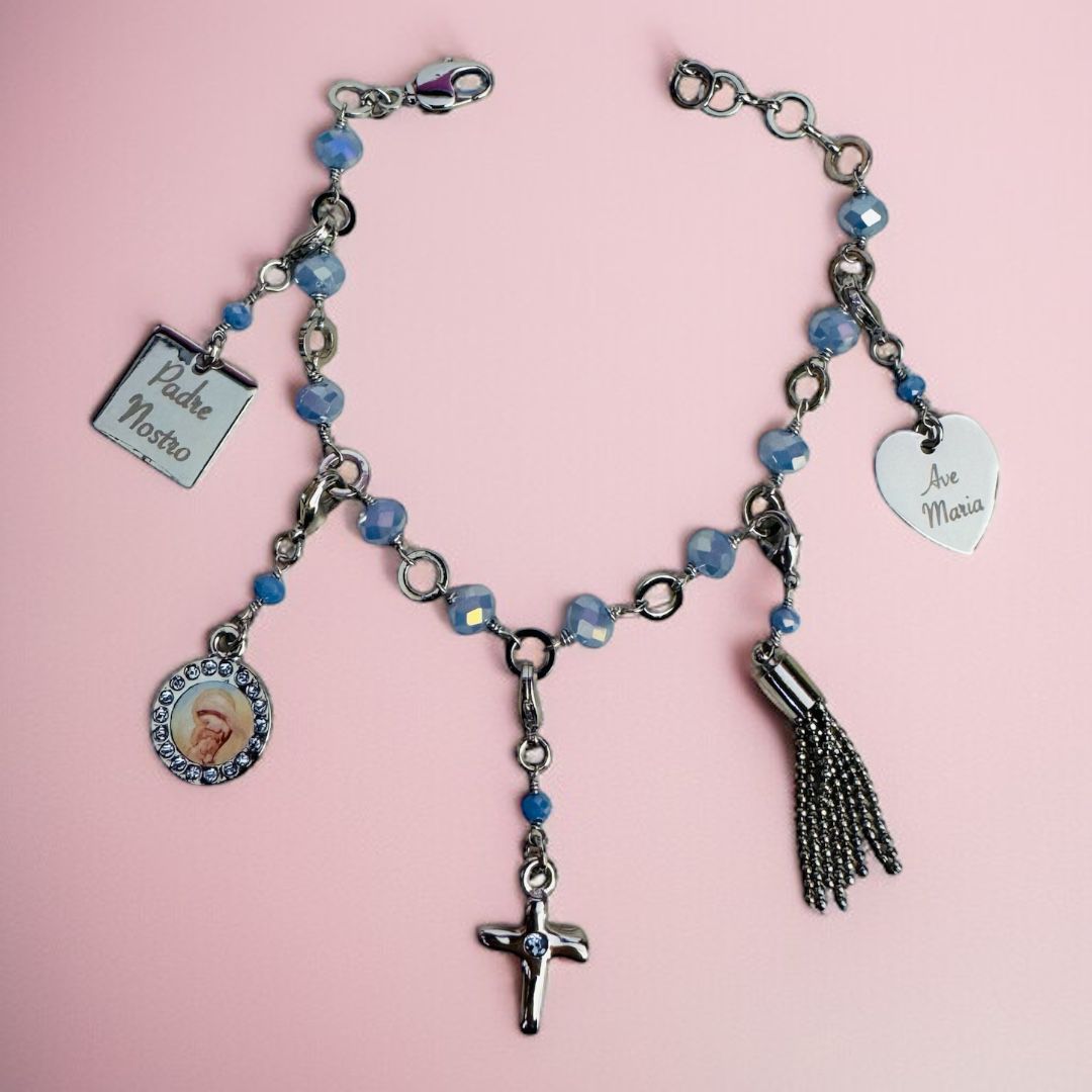 Bracciale in Acciaio con Ciondoli e Cristalli (rosa o celeste)